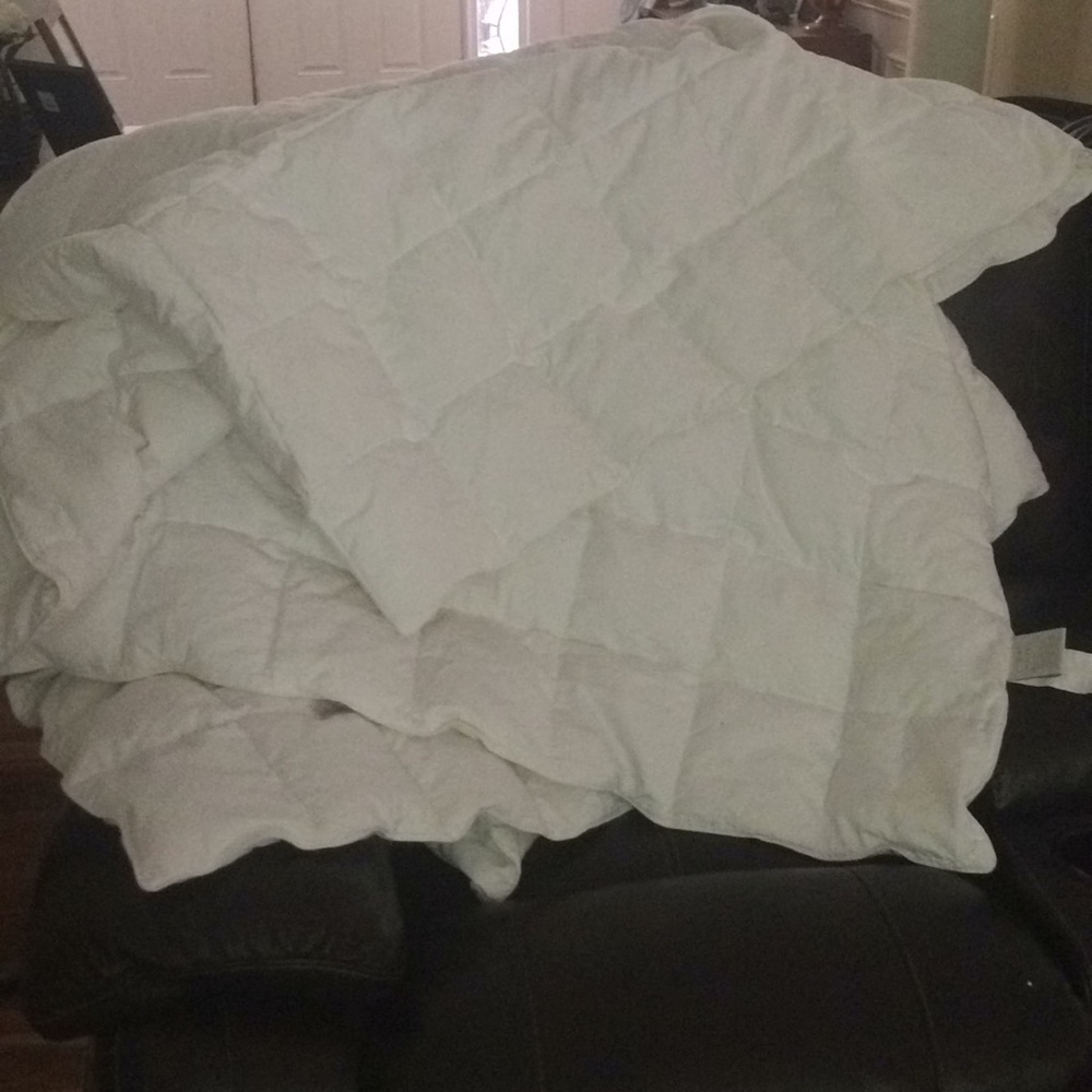 King Down Light Comforter